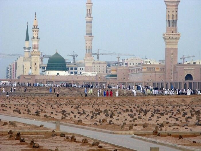 DOA KETIKA ZIARAH KE MAKAM PARA SAHABAT NABI DI PEMAKAMAN BAQI’ MADINAH