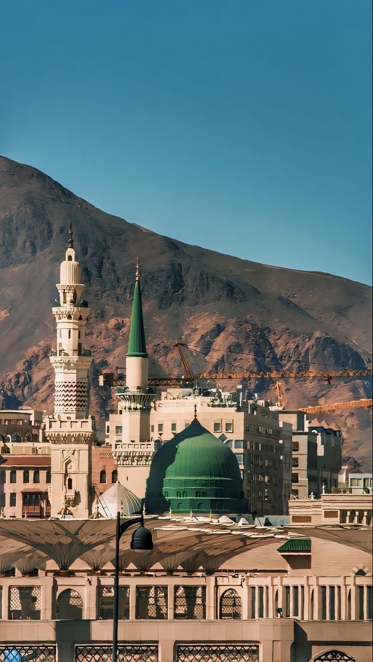 DOA KETIKA BERZIARAH KE MAKAM SAHABAT NABI ABU BAKAR AS SIDDIQ DAN UMAR BIN KHATTAB DI MADINAH